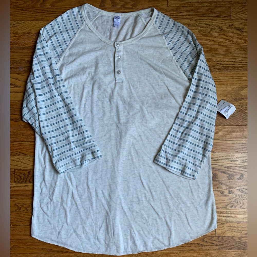MENS XXL SHIRT NEW